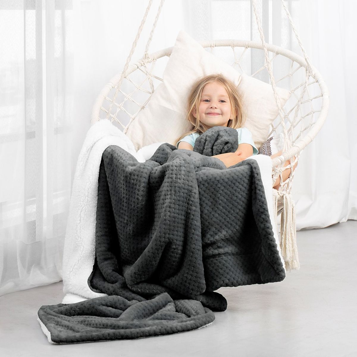 Coperta SHLEEPY colore grafite jacquard classico stile 170x210