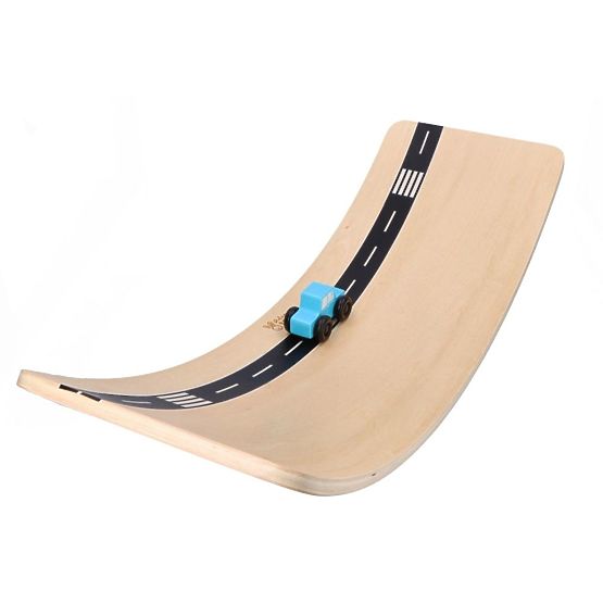 Balance board in legno con macchinina e strada
