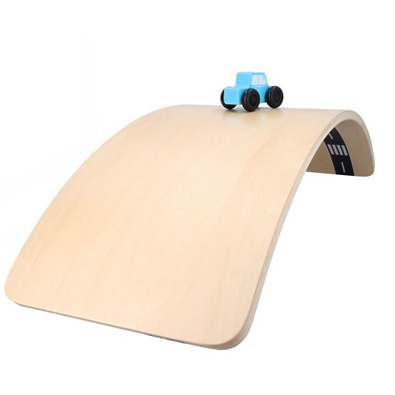Balance board in legno con macchinina e strada