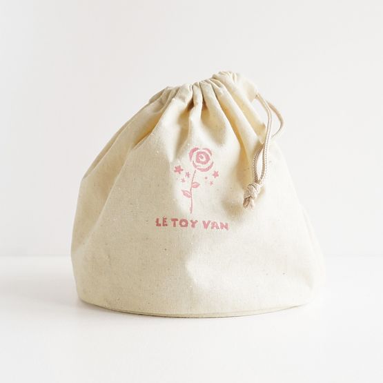 Borsa cosmetica con accessori in legno