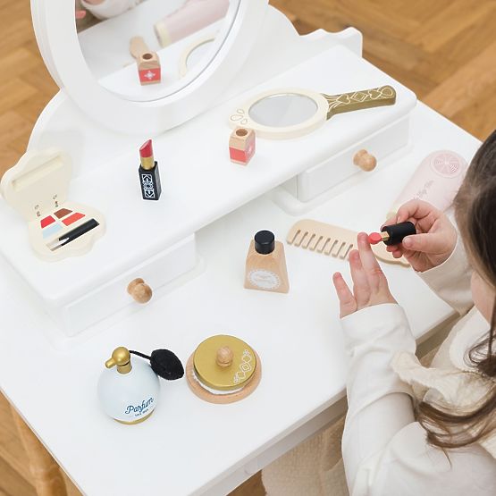Borsa cosmetica con accessori in legno