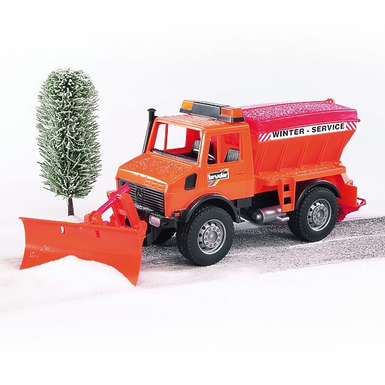 Bruder Mercedes Benz UNIMOG Spargitore con lama