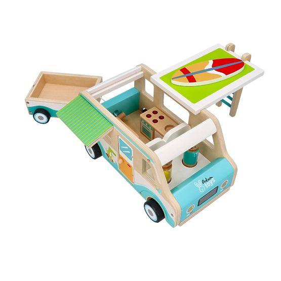 Caravan in legno con rimorchio e accessori