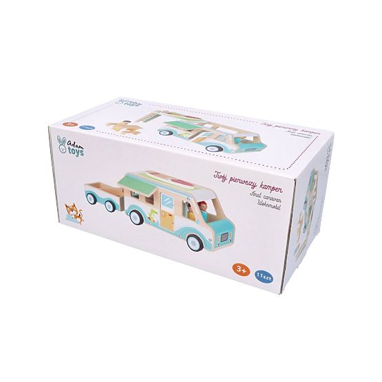 Caravan in legno con rimorchio e accessori