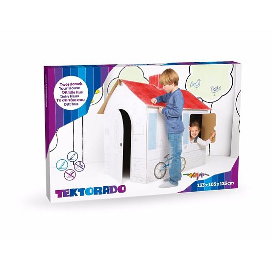 Casa in cartone per bambini con camino