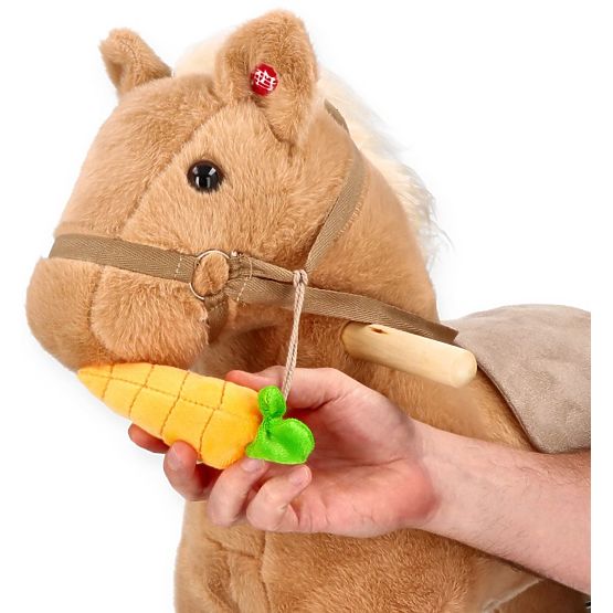 Cavallo a dondolo con carota