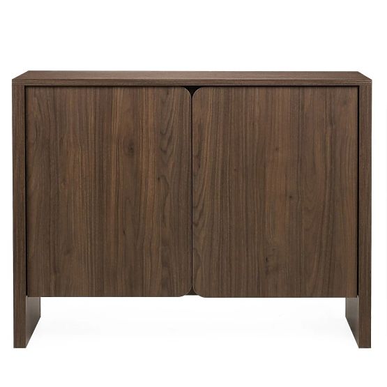 Credenza a due ante Moku noce villa, superfici frontali arrotondate