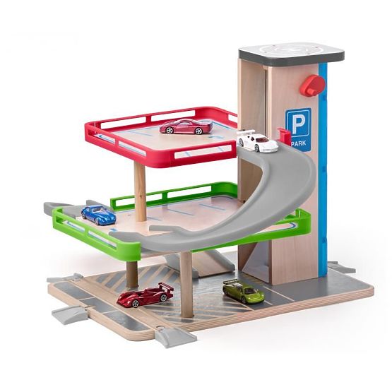 Garage con ascensore e accessori