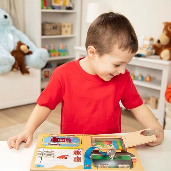 Giocattolo educativo: sbloccare le serrature