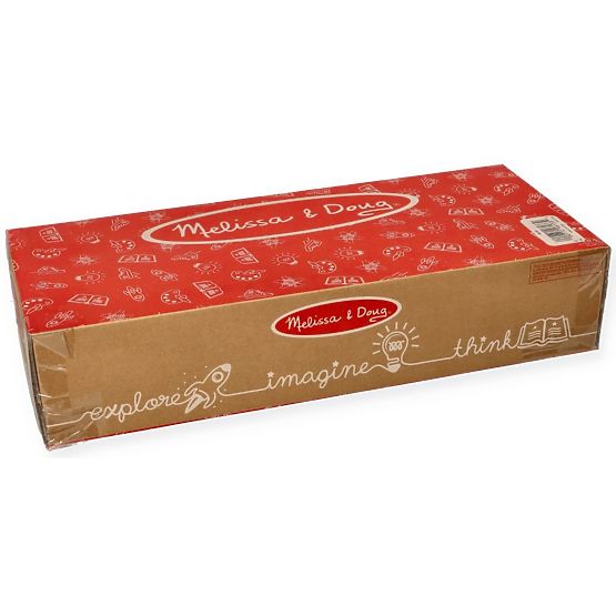 Grande camion con auto da corsa