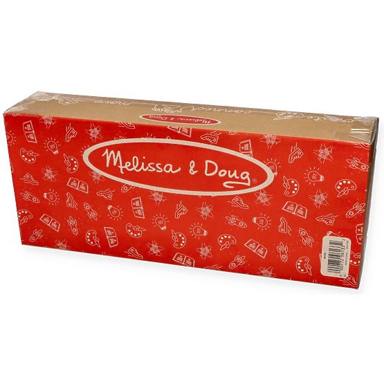 Grande camion con auto da corsa