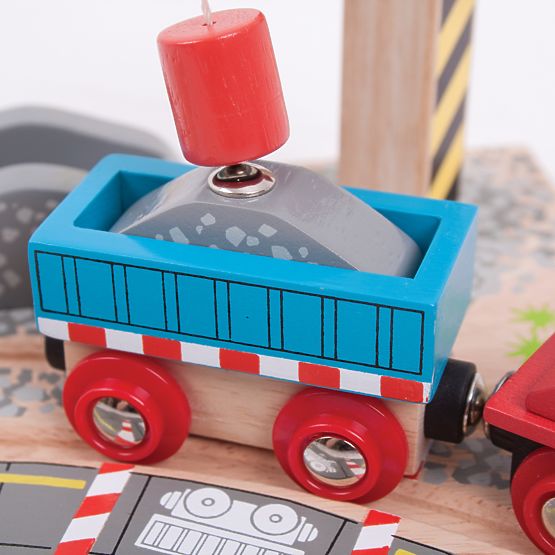 Gru su rotaia Bigjigs con ghiaia
