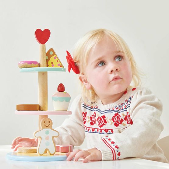 Le Toy Van Alzata a tre piani con dolcetti