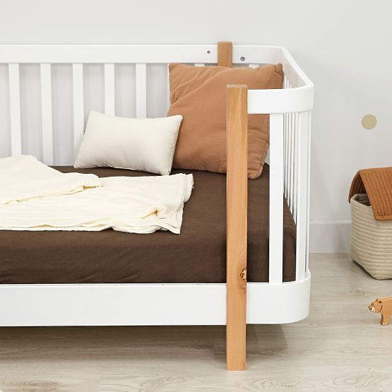 Letto Montessori per bambini in faggio Kate - bianco