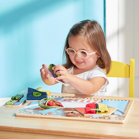 Melissa and Doug - Tavola motoria Vesti l'orsetto