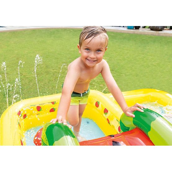 Piscina per bambini con scivolo