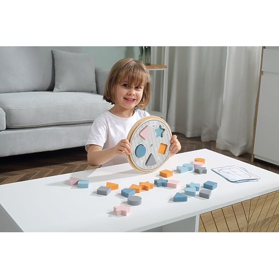 Puzzle in legno per ordinare forme e colori