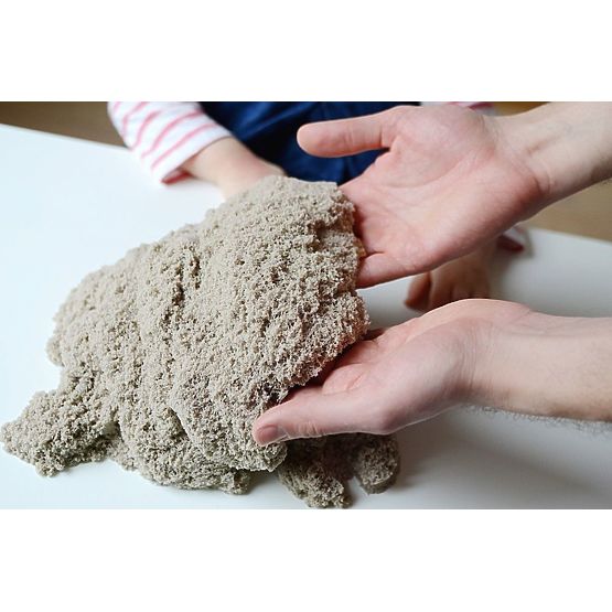 Sabbia cinetica da 3 kg con sabbiera gonfiabile e stampi