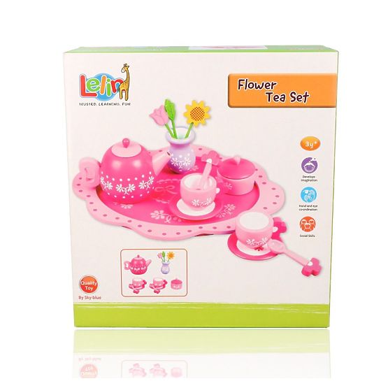 Set da tè in legno con fiori