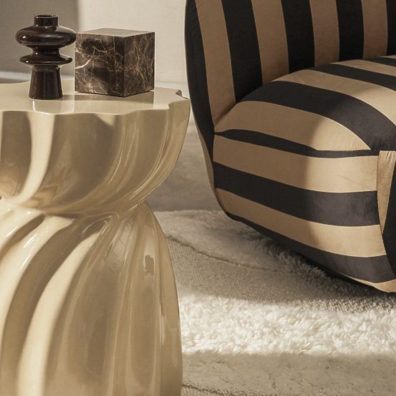 Tavolino laterale Bloom 35 cm, beige, lucido
