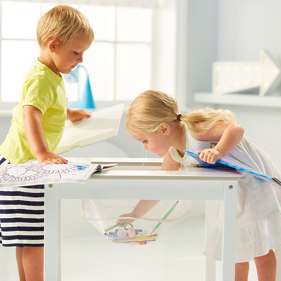 Tavolino per bambini Crafty 2 in 1 + 2 sedie