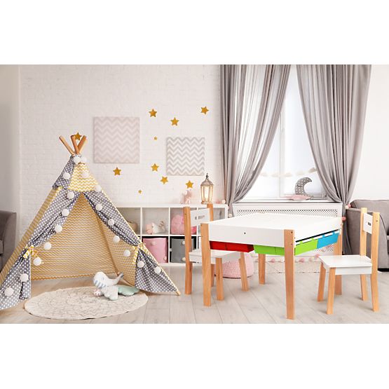 Tavolo in legno per bambini con sedie Creative