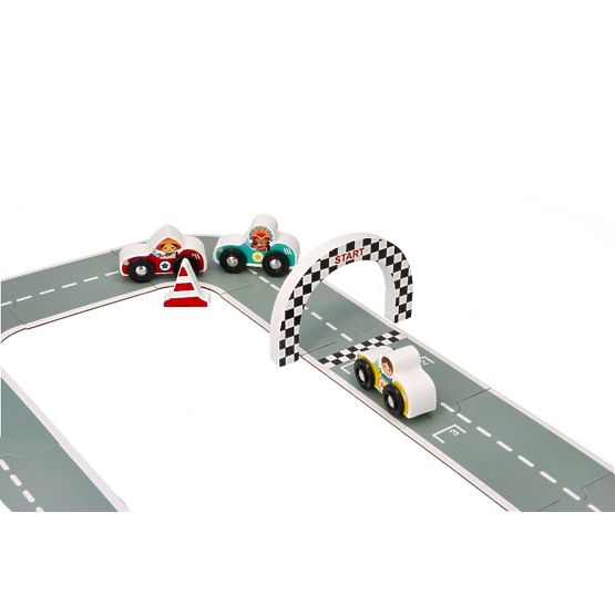 Una pista da corsa in un baule