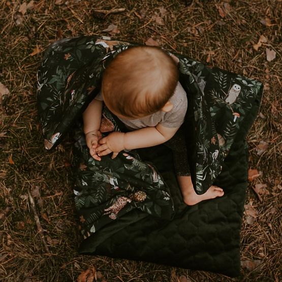 Coperta per neonati isolata Life in the forest