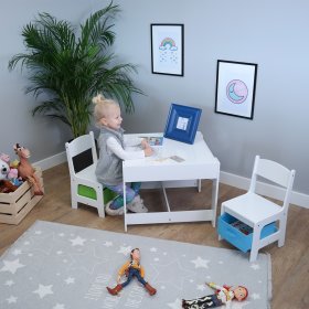 Il nostro tavolo per bambini con sedie con box blu e verde, SENDA