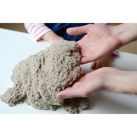 Sabbia cinetica da 3 kg con sabbiera gonfiabile e stampi, Adam Toys piasek