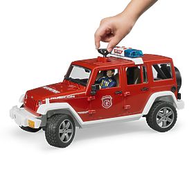 Bruder Jeep Wrangler dei Vigili del Fuoco Rosso con Figurina e Accessori