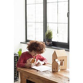 Magnetica casa Montessori in legno - naturale