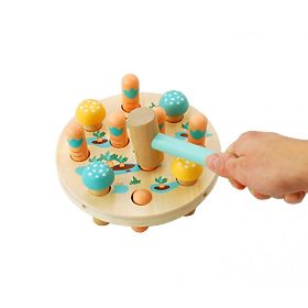 Gioco di martellamento Campo di carote, AdamToys