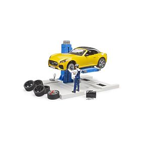 Officina Bruder con roadster e meccanico