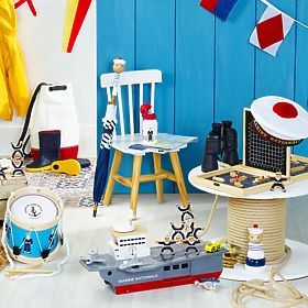 Vilac Portaerei in legno con accessori